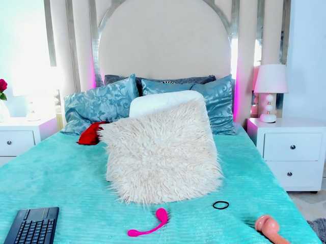 ShainaBonne webcam bongacams model stream image