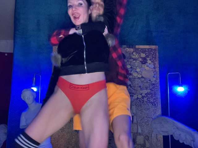 Coupleludique from BongaCams