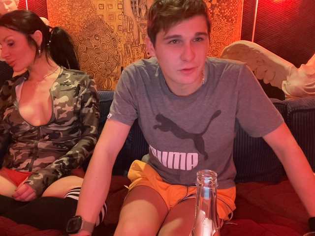 Coupleludique from BongaCams