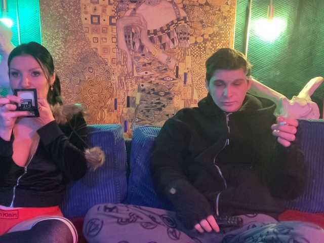 Coupleludique from BongaCams