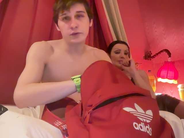 Coupleludique's BongaCams show and profile