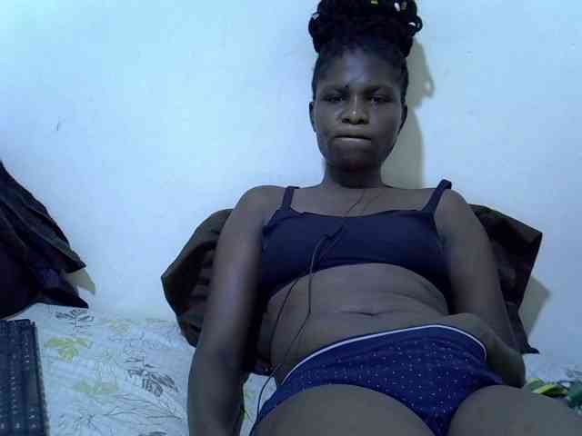 adara-lee webcam