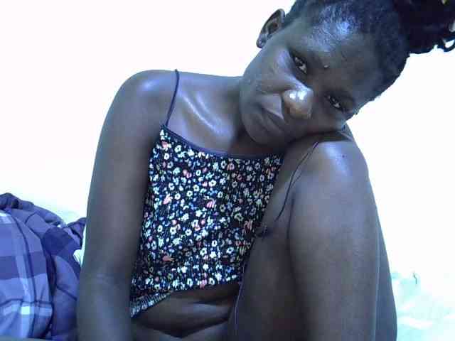 adara-lee webcam