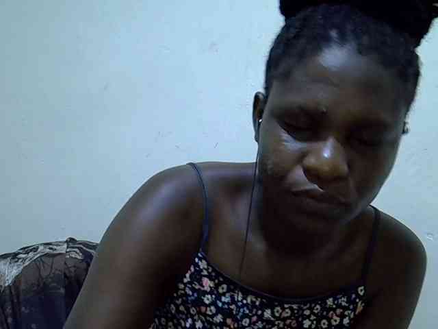 adara-lee webcam