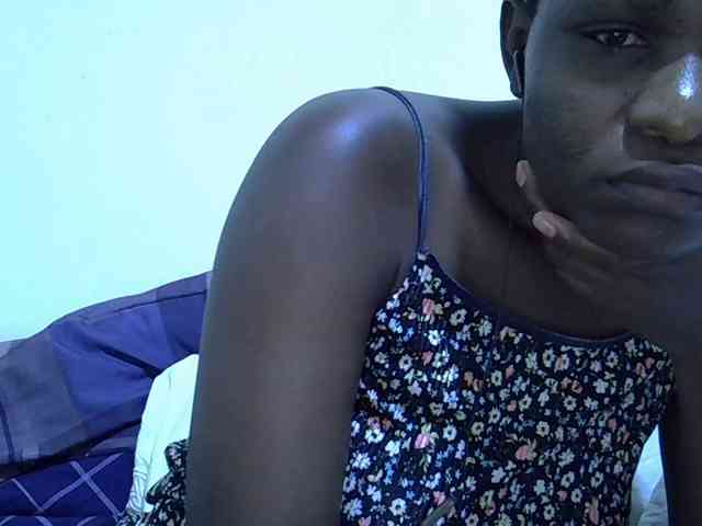 adara-lee webcam