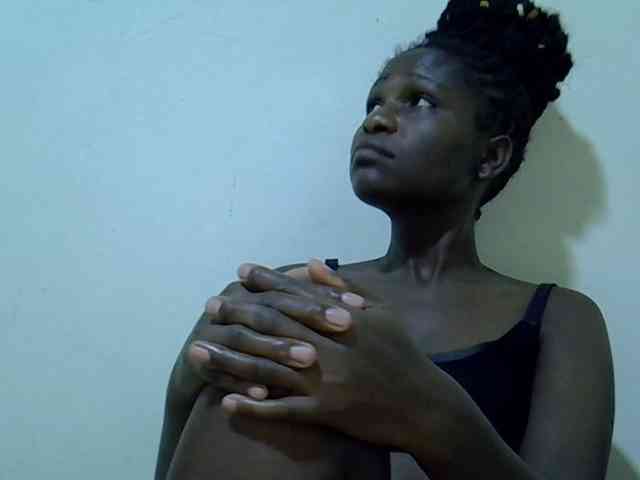 adara-lee webcam