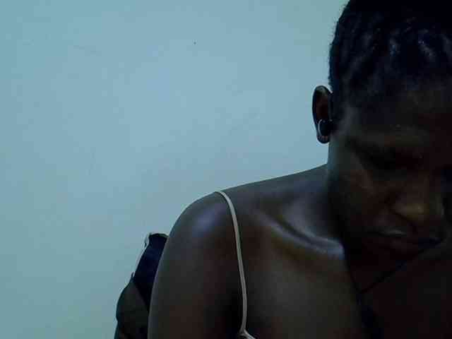 adara-lee webcam