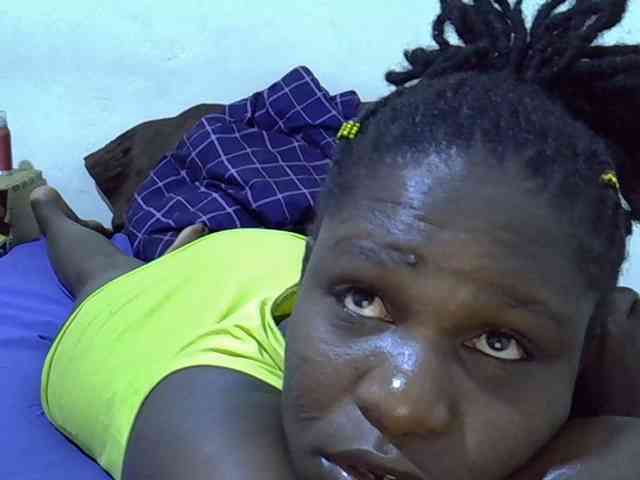 adara-lee webcam