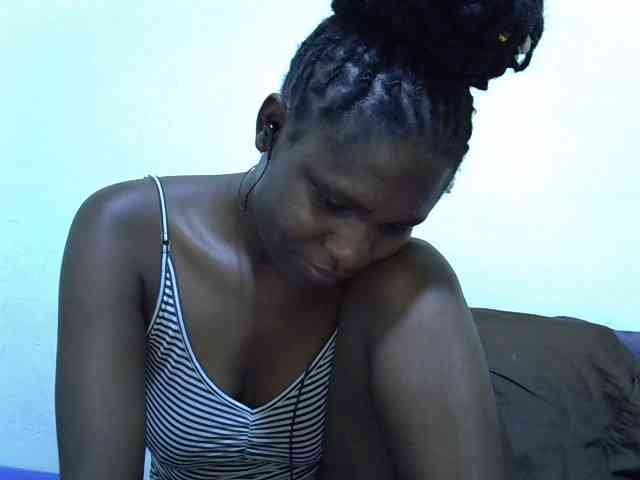 adara-lee webcam