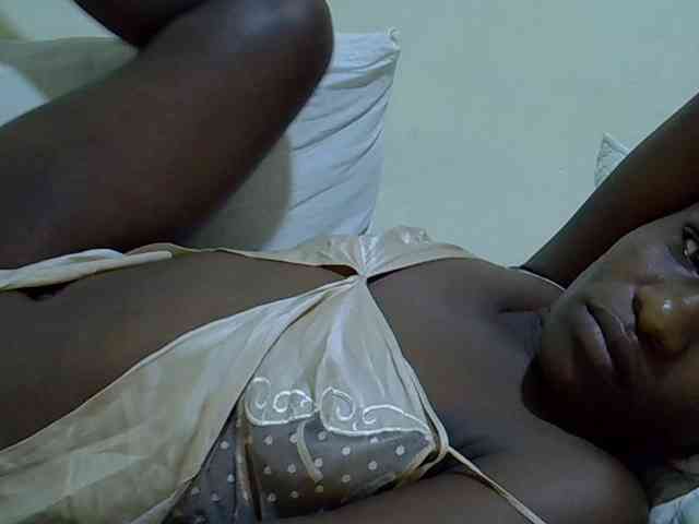 adara-lee webcam
