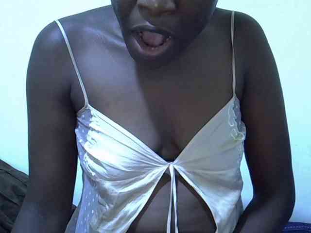 adara-lee webcam
