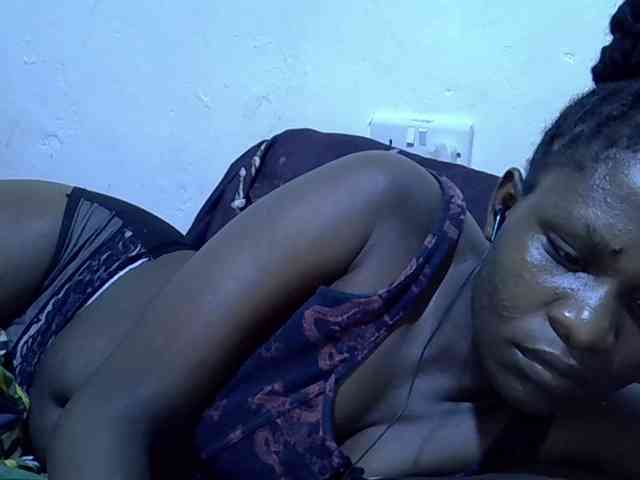 adara-lee webcam