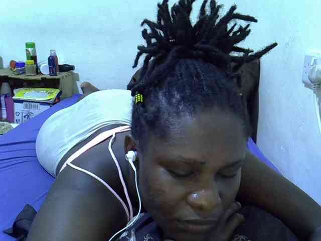 adara-lee webcam