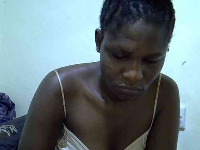 adara-lee webcam