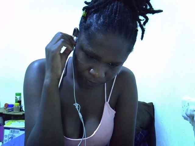 adara-lee webcam