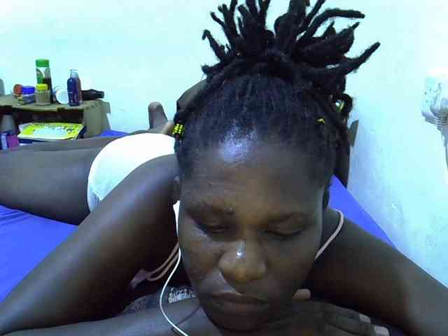 adara-lee webcam