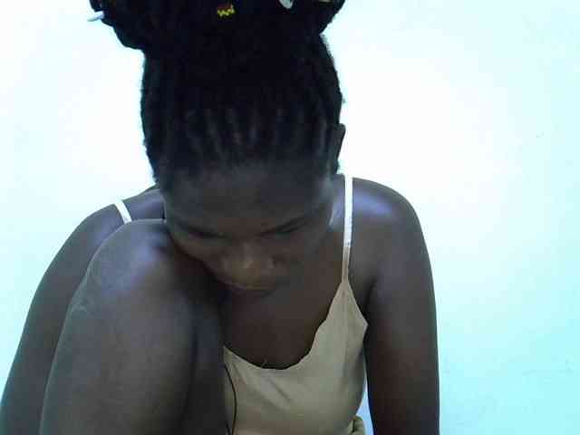 adara-lee webcam