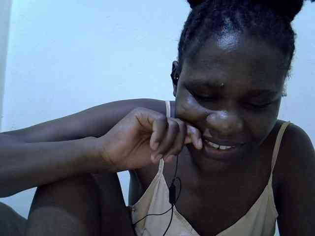 adara-lee webcam