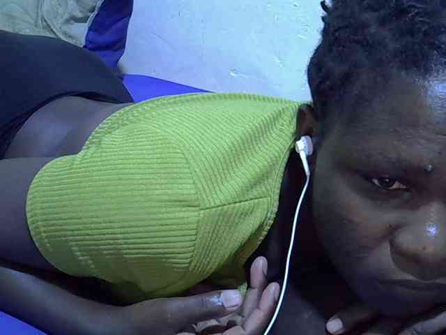 adara-lee webcam