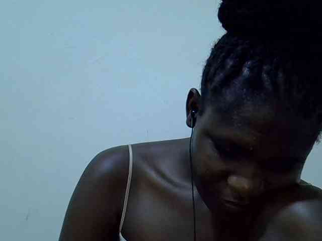 adara-lee webcam