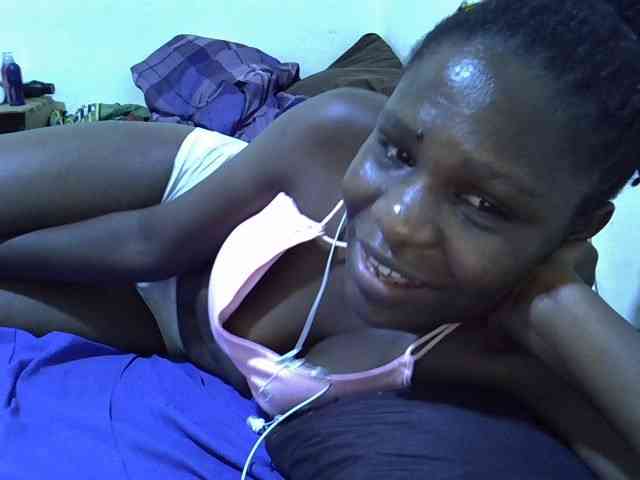adara-lee webcam