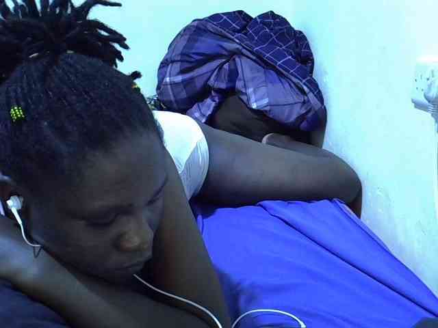 adara-lee webcam
