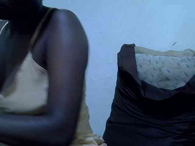 adara-lee webcam