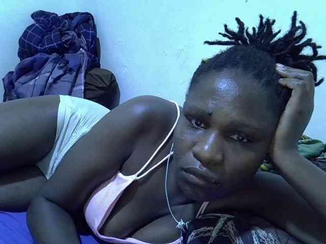 adara-lee webcam