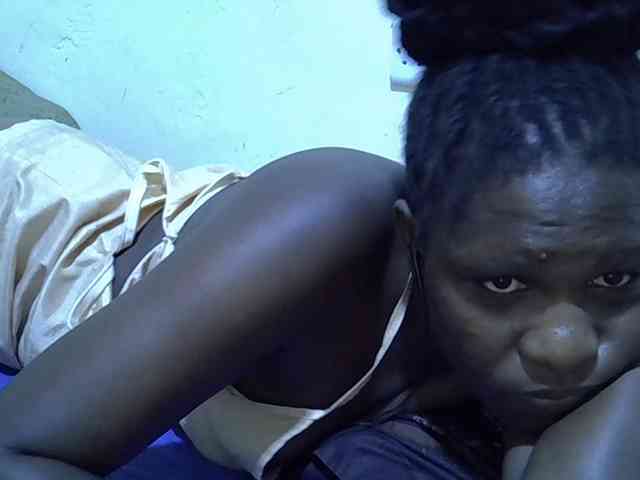 adara-lee webcam
