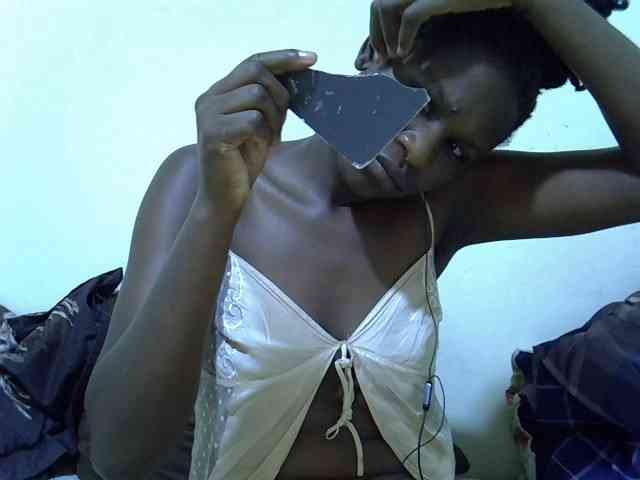 adara-lee webcam