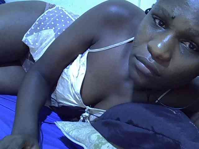 adara-lee webcam