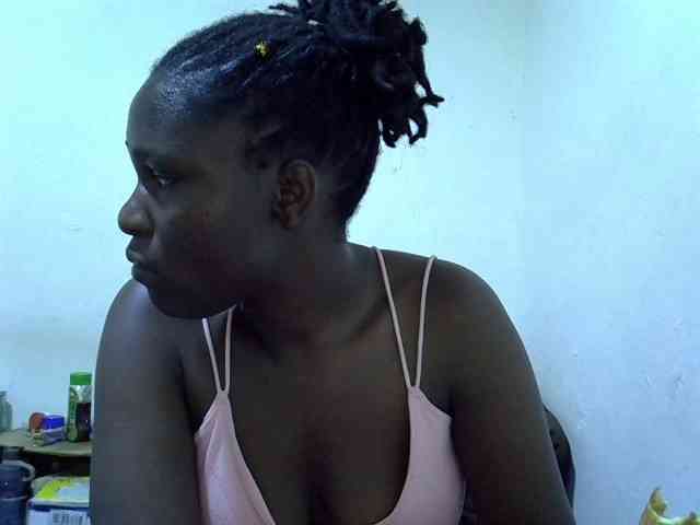 adara-lee webcam