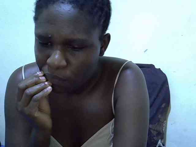 adara-lee webcam