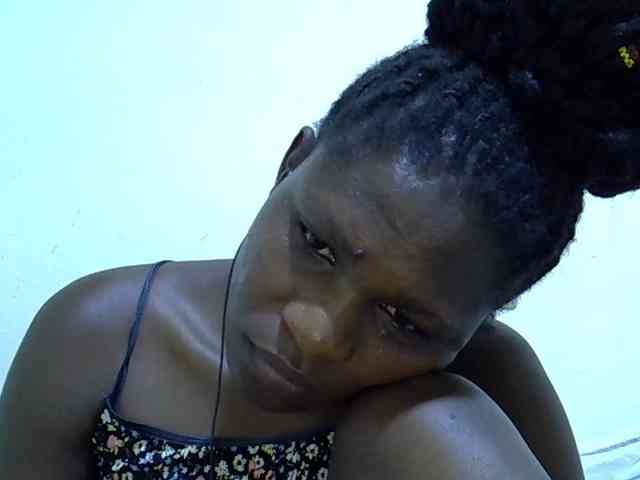 adara-lee webcam