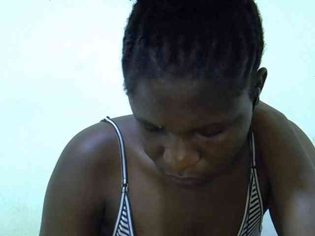 adara-lee webcam