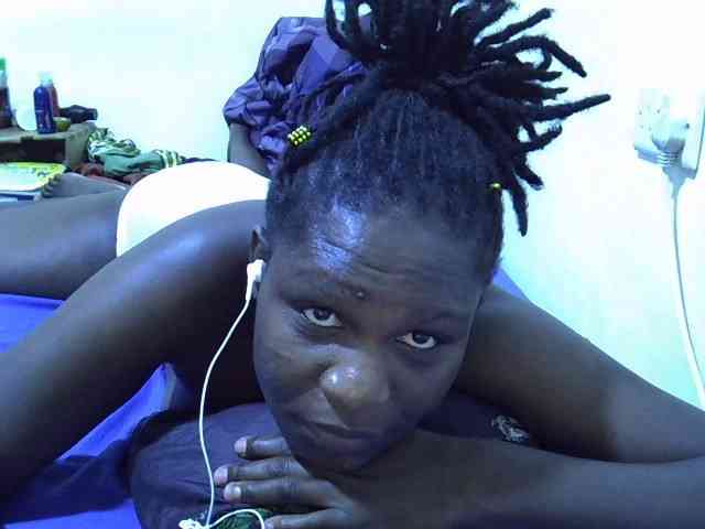 adara-lee webcam