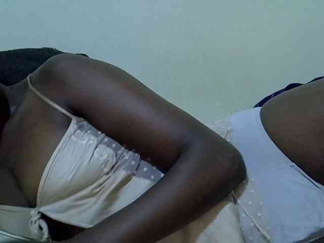 adara-lee webcam