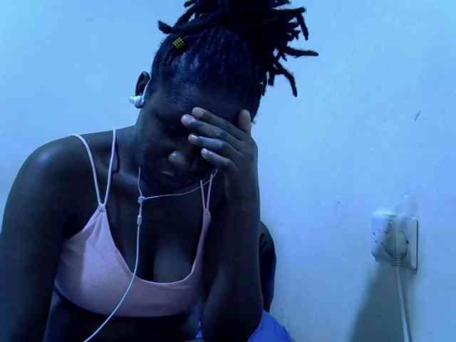 adara-lee webcam
