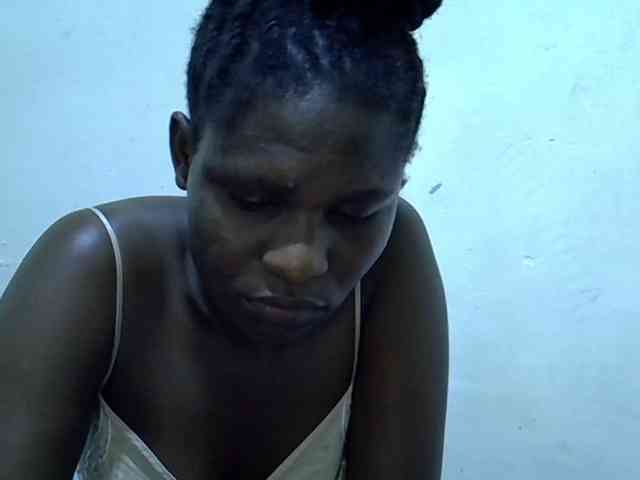 adara-lee webcam