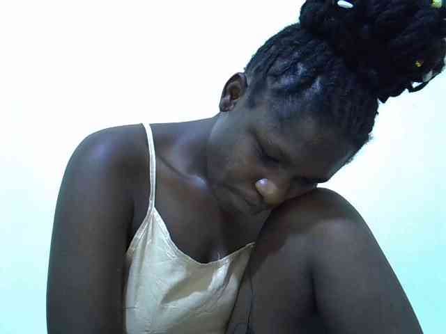 adara-lee webcam