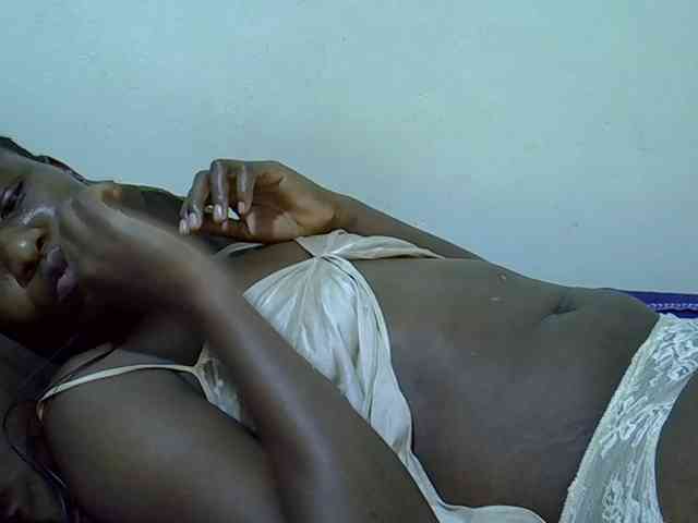 adara-lee webcam