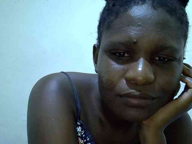 adara-lee webcam