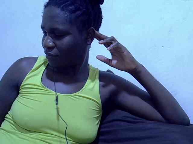 adara-lee webcam