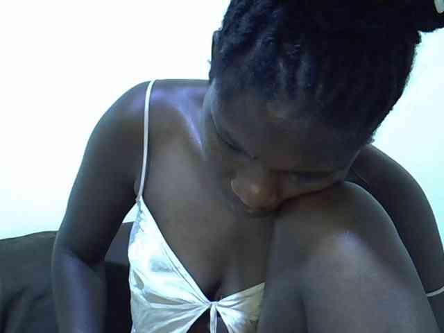 adara-lee webcam