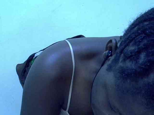 adara-lee webcam