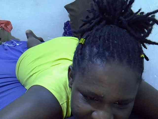 adara-lee webcam