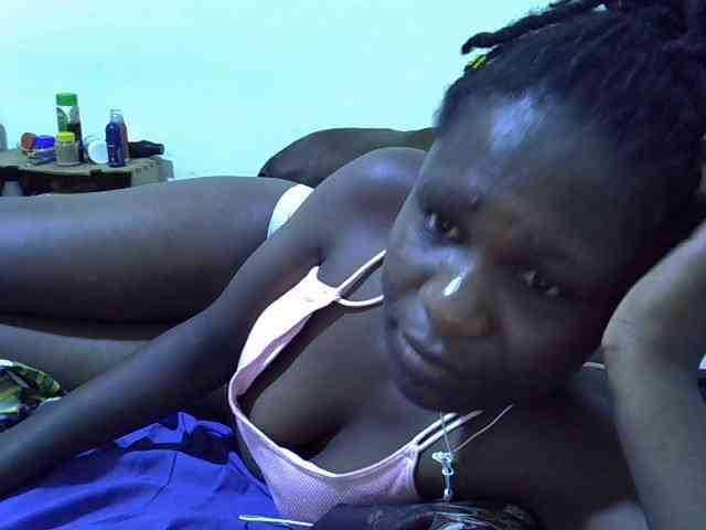 adara-lee webcam