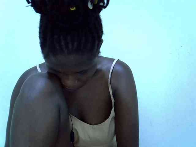 adara-lee webcam