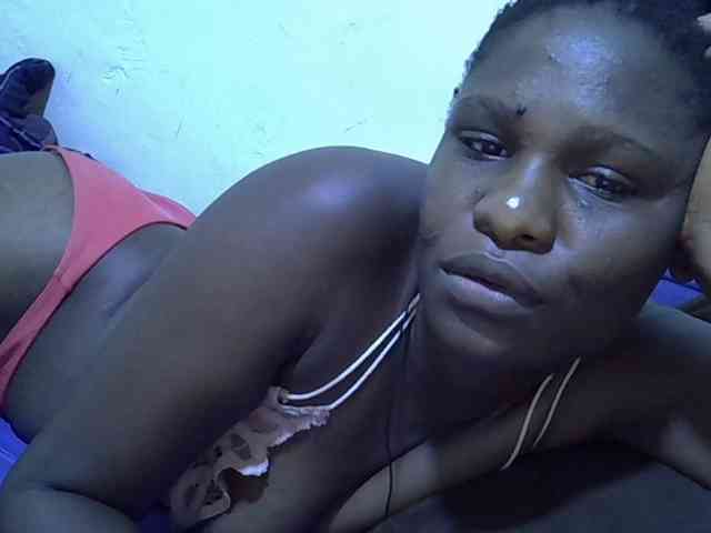 adara-lee webcam