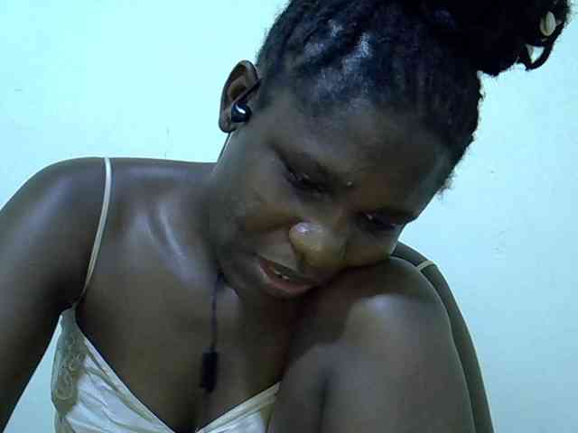 adara-lee webcam